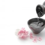 アルコールはニキビの原因になる?【アルコールが肌に与える影響】
