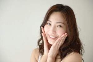 ニキビができた時の肌の手入れはどうすれば良い？やってはダメなことはある？