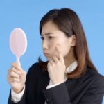 ニキビが重症化してしまう原因ってなに?ついやってしまいがちなことは?