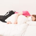 マスクして寝るとニキビの原因になる？！注意点はある？